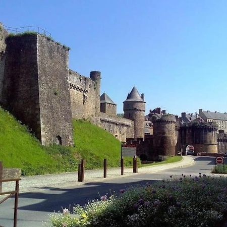 Willa House At The Foot Of The Castle Of Fougères Zewnętrze zdjęcie