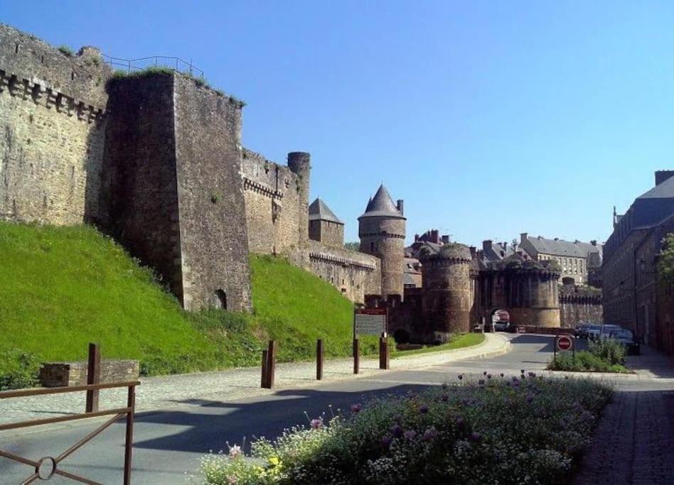 Willa House At The Foot Of The Castle Of Fougères Zewnętrze zdjęcie